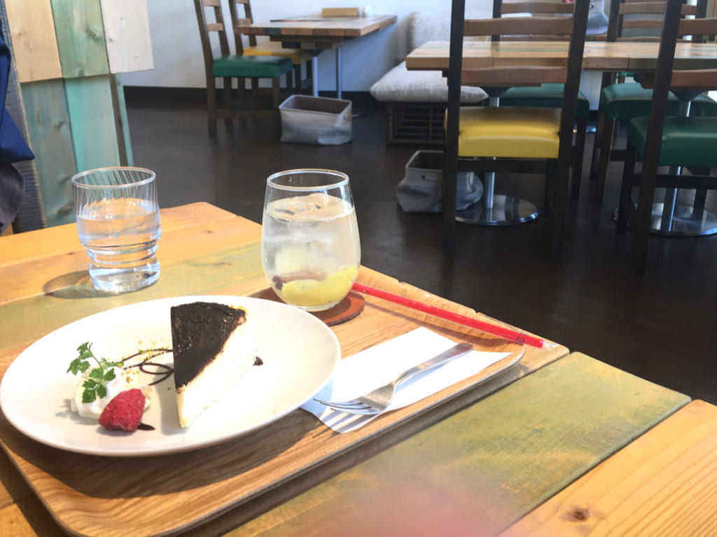 2021年4月3日札幌市白石区ブルーパン ベイクショップ菊水店・店内